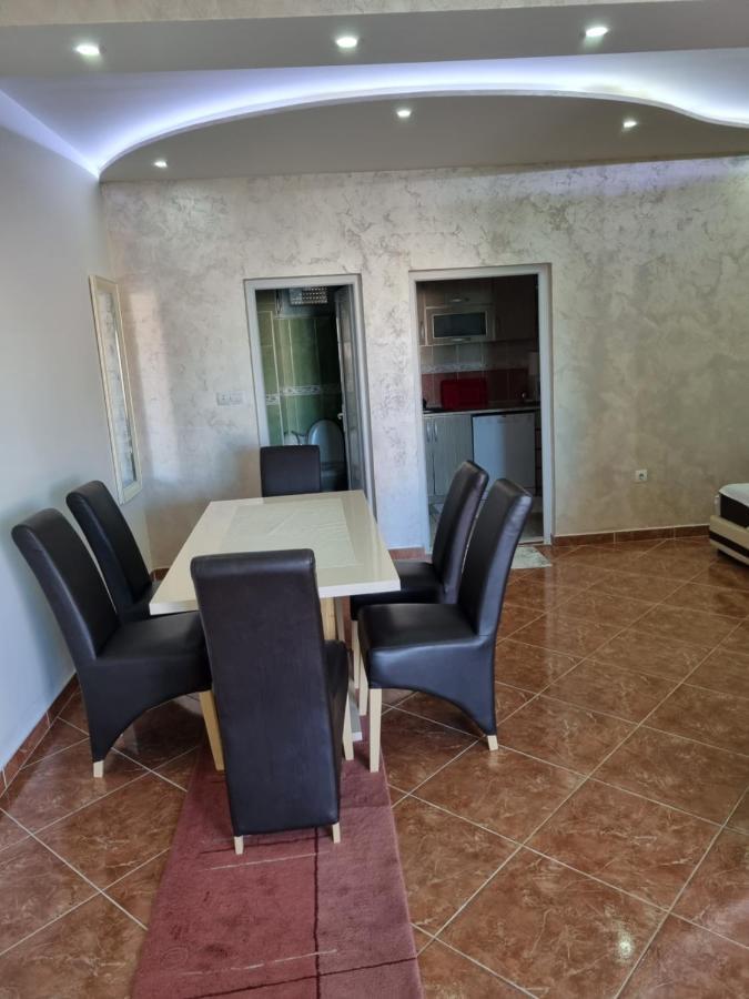 Apartmani Ani Bar Exterior photo