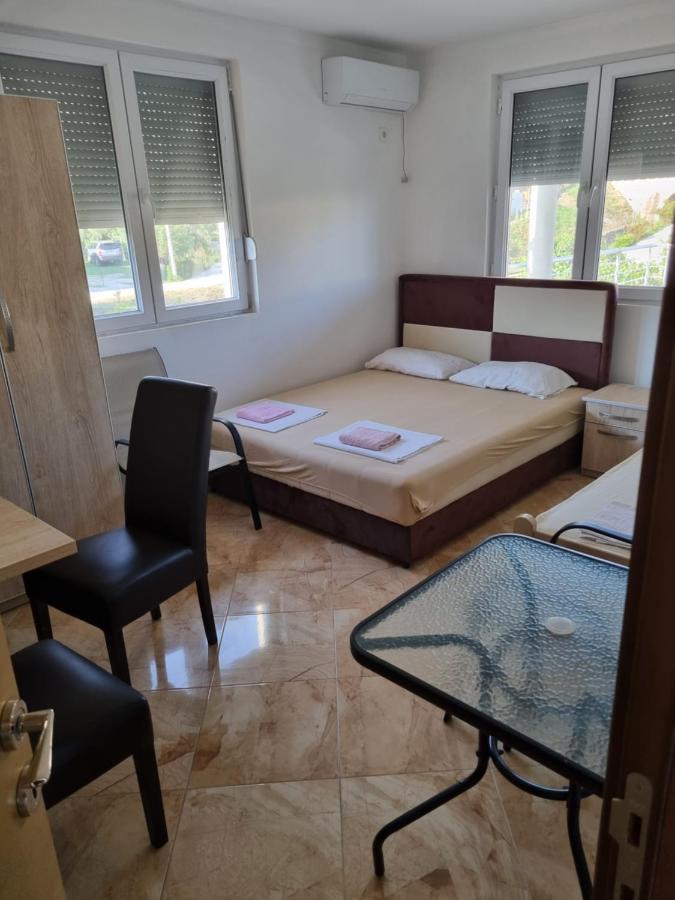 Apartmani Ani Bar Exterior photo