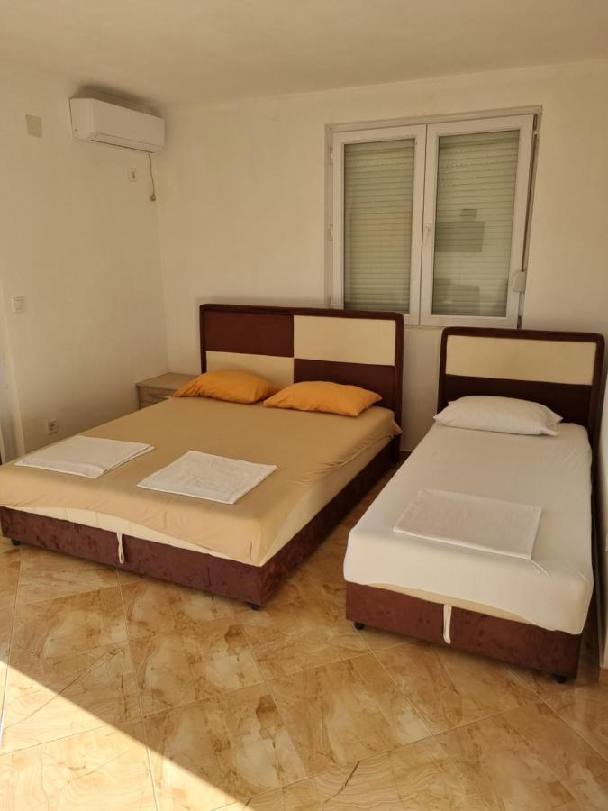Apartmani Ani Bar Exterior photo