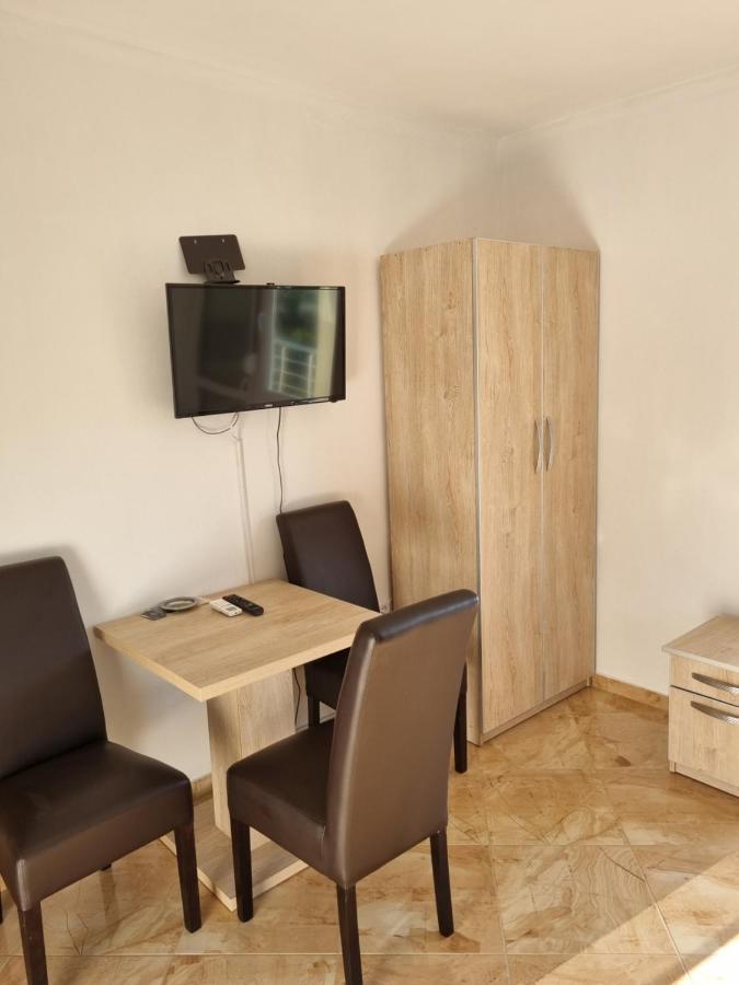 Apartmani Ani Bar Exterior photo