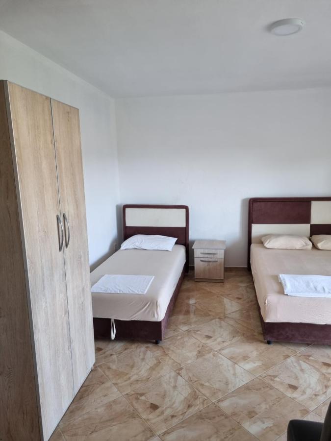 Apartmani Ani Bar Exterior photo